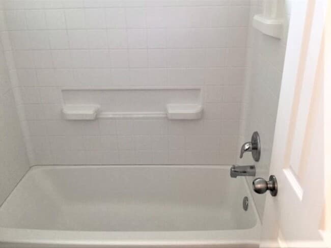 Building Photo - 3915 Hawthorn Glen Ct