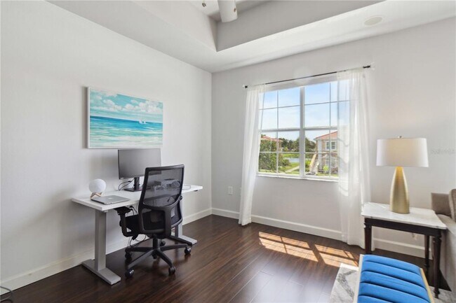 Building Photo - 1020 Villagio Cir