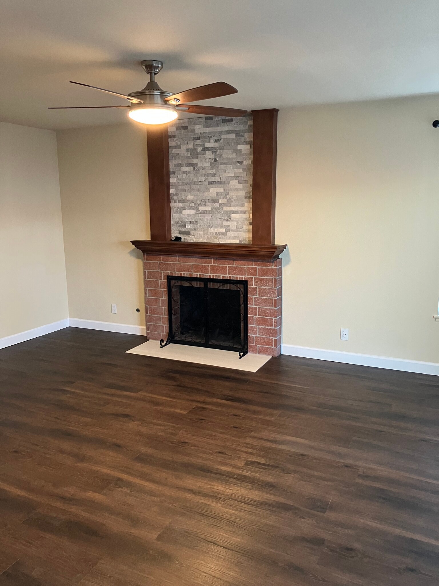 Building Photo - 22612 Rockford Dr