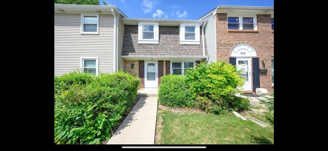 Building Photo - 936 Cardiff Ct