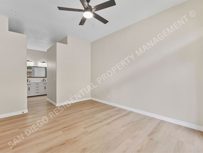 Building Photo - Beautifully Remodeled and Bright in the Perfect Carmel Mountain Ranch Location