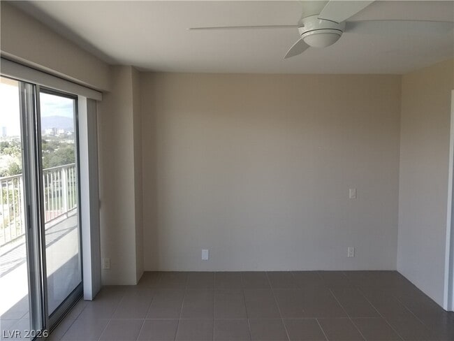 Building Photo - 3111 Bel Air Dr