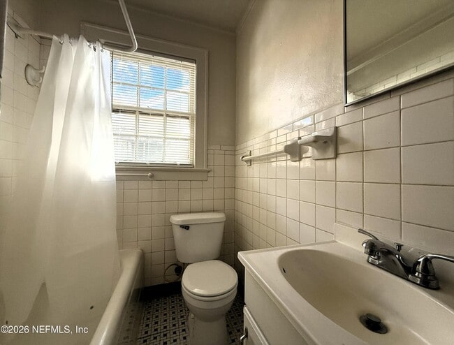 Building Photo - 3579 Herschel St