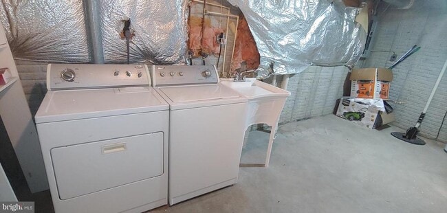 Building Photo - 4 Steeplejack Ct