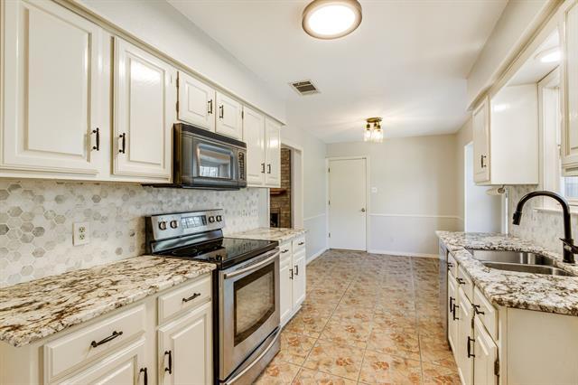 Building Photo - 355 Aspenway Dr