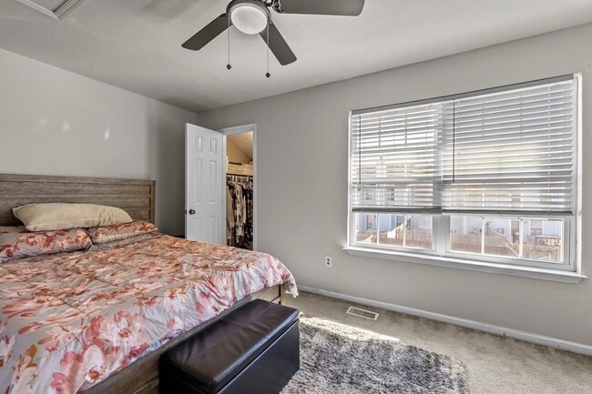 Building Photo - Charming and updated Virginia Beach townho...