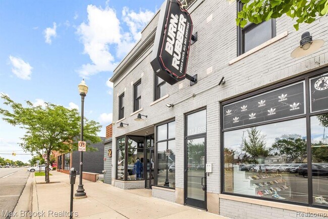 Building Photo - 510 N Main St