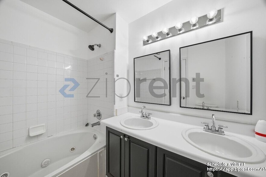 Building Photo - 584 Windsor St SW