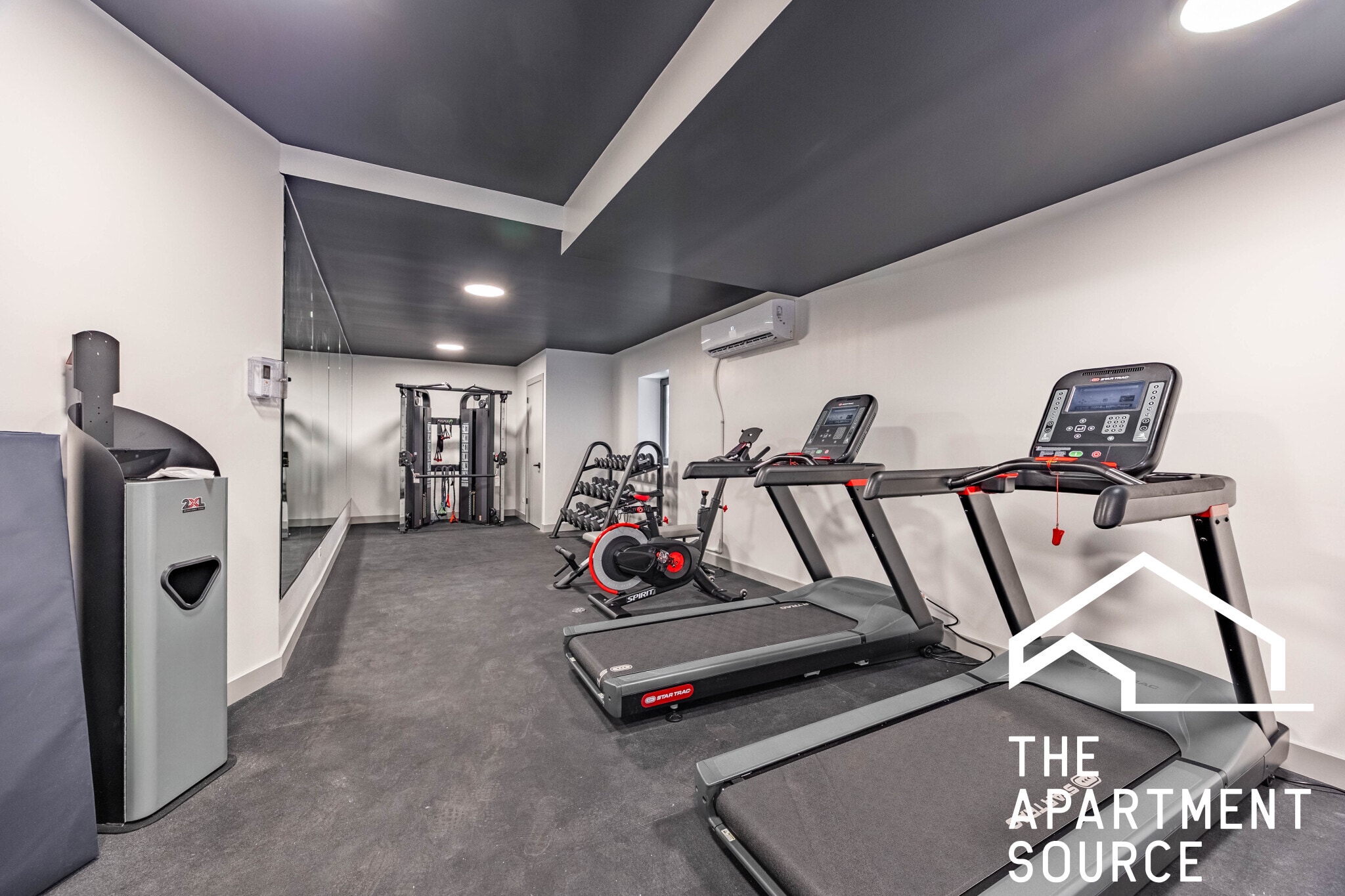 Building Photo - 1330 W Estes Ave