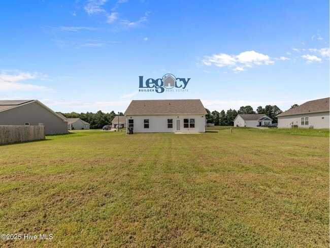 Building Photo - 313 Settlers Pointe Dr