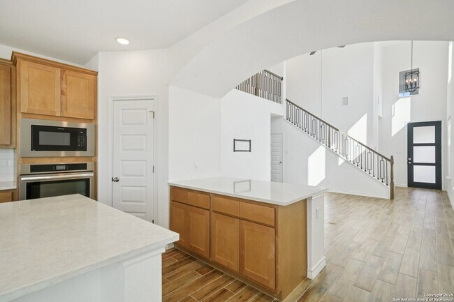 Building Photo - 10833 Coppola