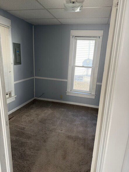 Building Photo - 911 SW 62nd St