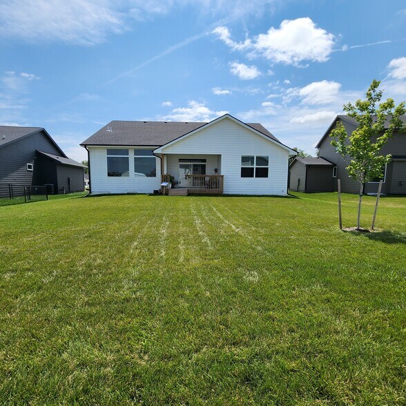 Building Photo - 895 Harrington Way