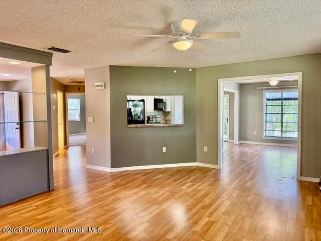 Building Photo - 3660 N Laurelwood Loop