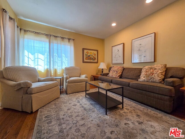 Building Photo - 14135 Hatteras St