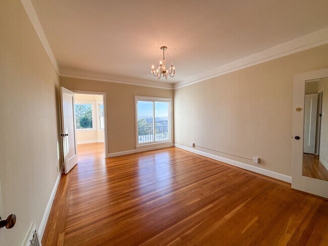 Building Photo - 1427-1429-1429 Taraval St