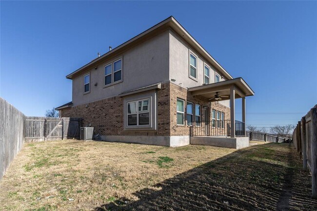 Building Photo - 529 Cerrito Cove