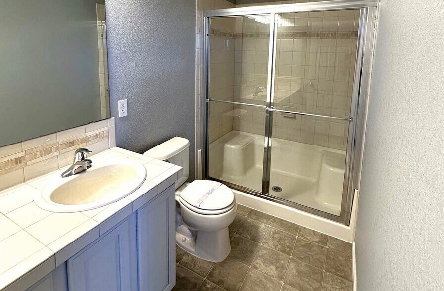 Building Photo - 4830 Flanders Way