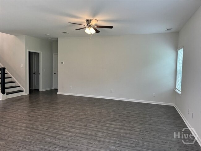 Building Photo - 148 Spring Hill Dr