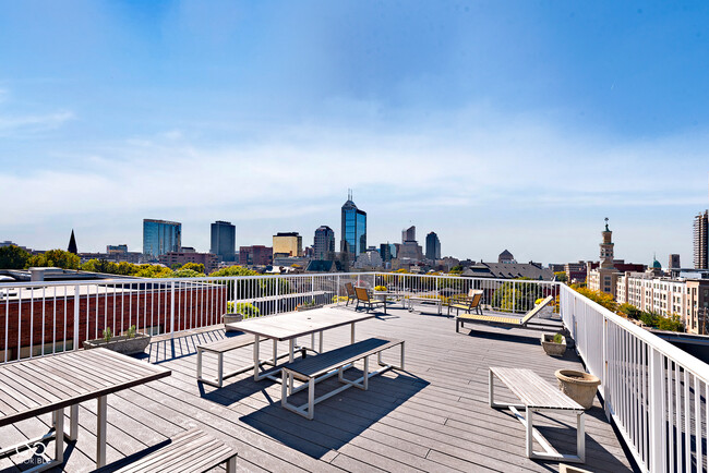 Building Photo - 430 N Park Ave