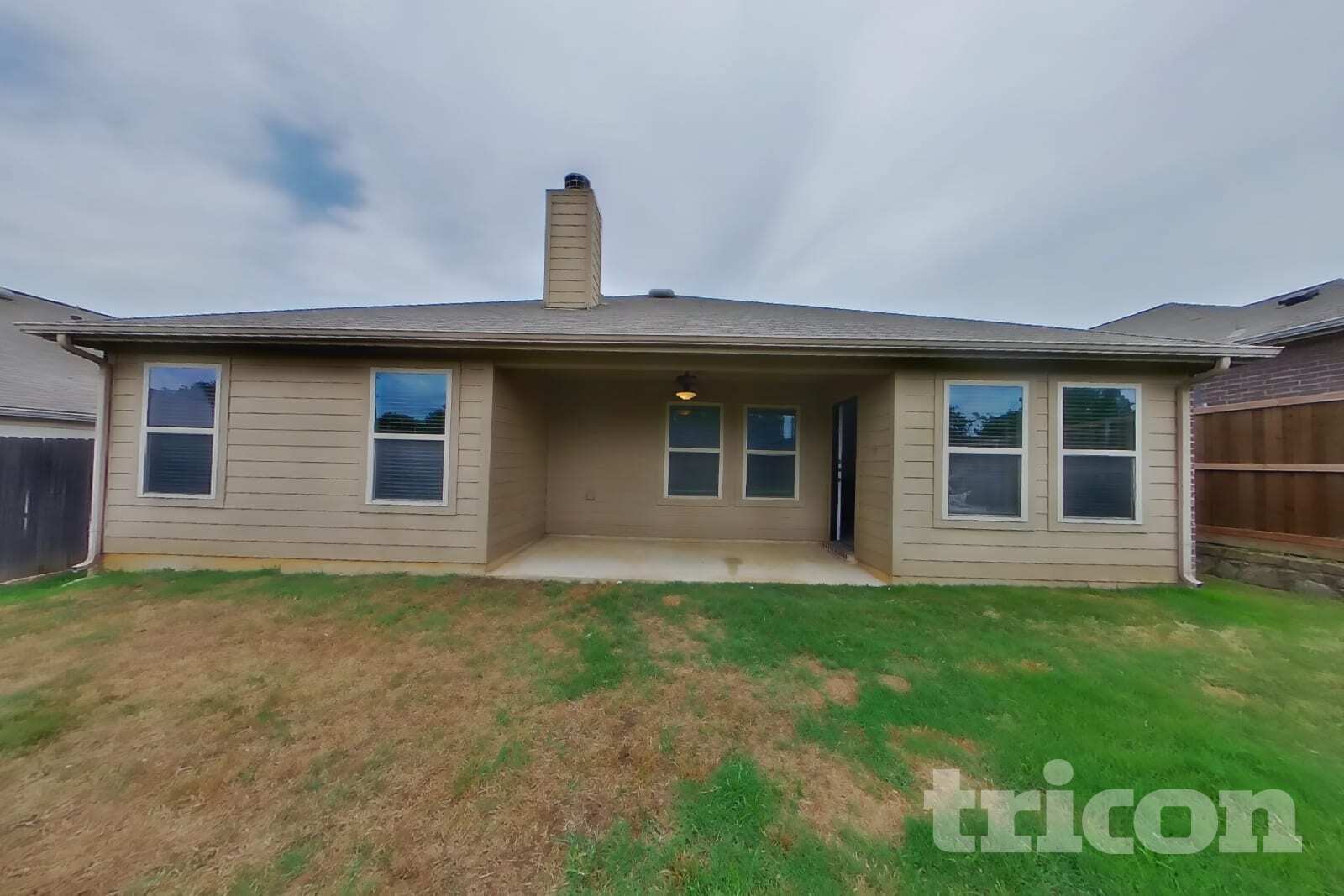 Building Photo - 508 Crazy Horse Dr
