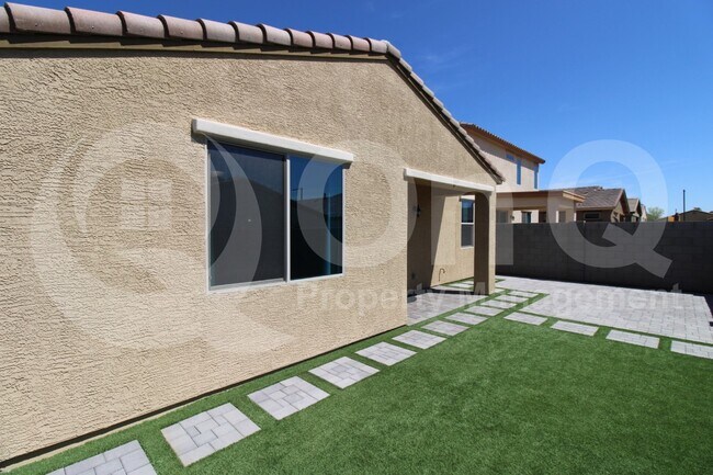 Building Photo - 12233 W Rowel Rd