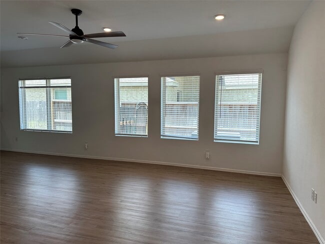 Building Photo - 6210 Russett Elm Ct