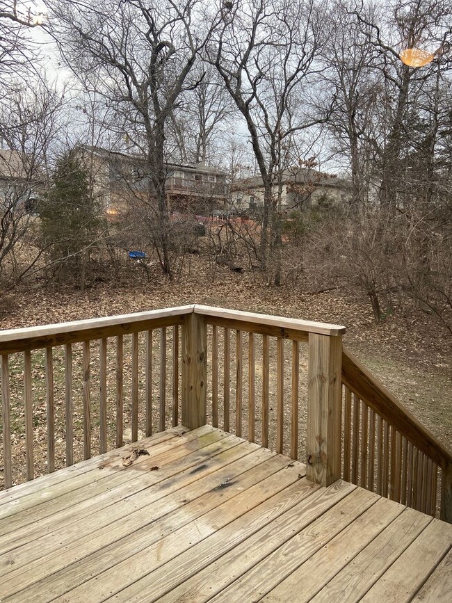 Building Photo - Single Family Home in Merriam Woods