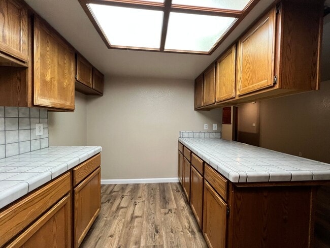 Building Photo - Beautiful 2 Story 5 BD 3 BA Home