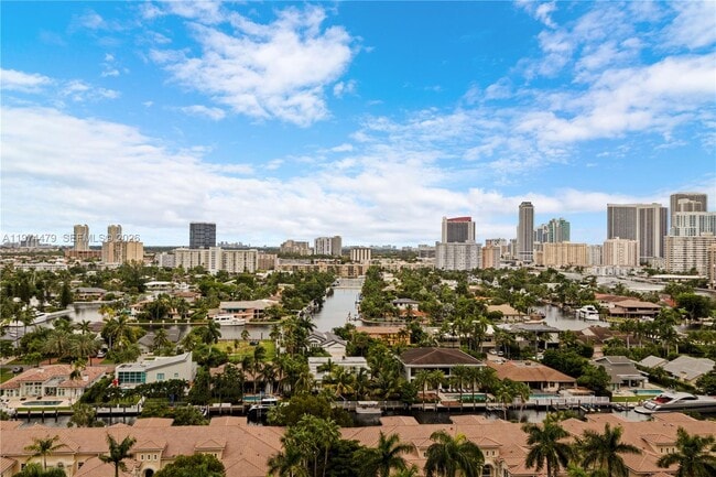 Building Photo - 21205 NE 37th Ave