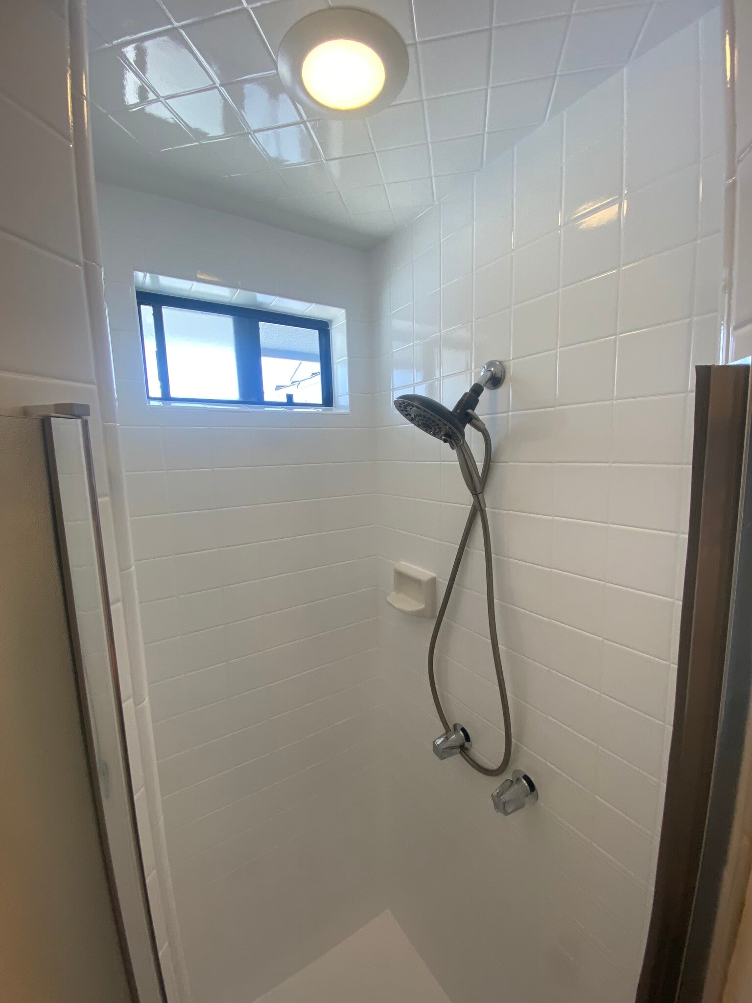 Shower - 2411 Gates Ave