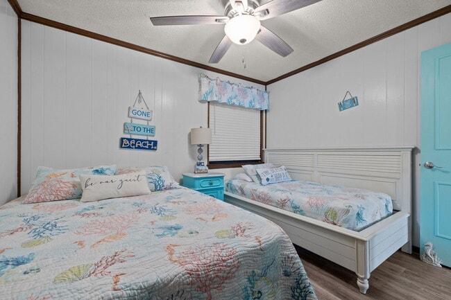 Building Photo - 301 Commerce Way