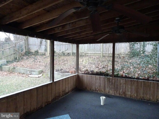 Building Photo - 53 Robinson Dr