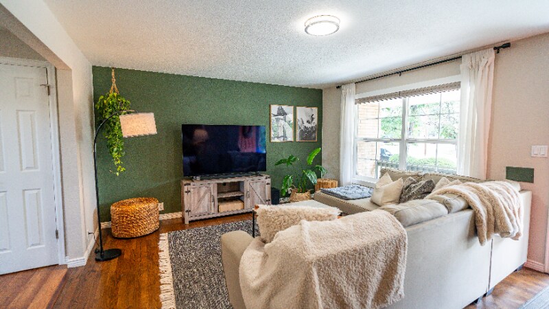 Building Photo - 480 Troy St