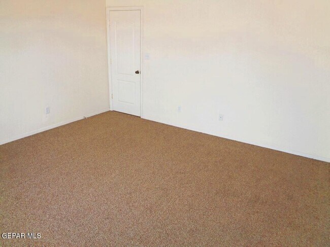 Building Photo - 3033 Tierra Polar Dr