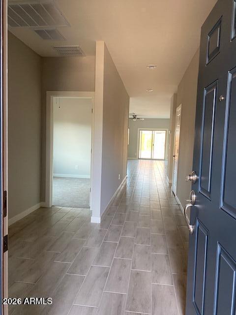 Building Photo - 976 E White Wing Dr