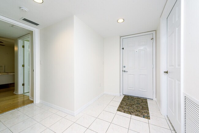 Building Photo - 1 John Anderson Dr