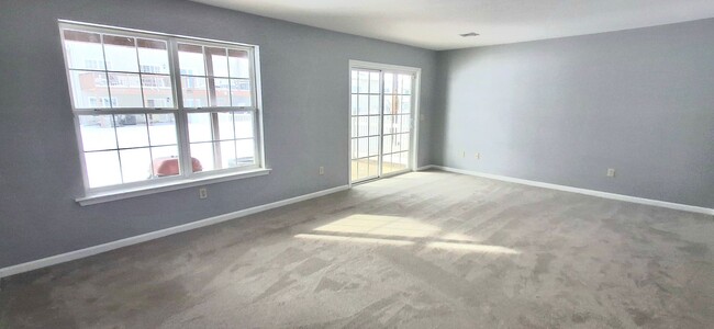 Building Photo - 3-4 Bedroom 4 Bathroom in Hummelstown!