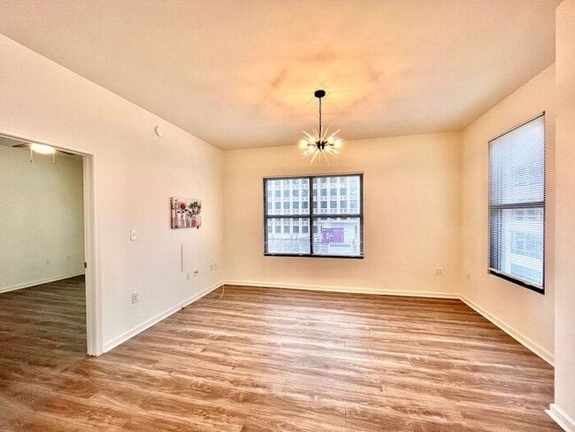 Building Photo - 3040 Peachtree Rd