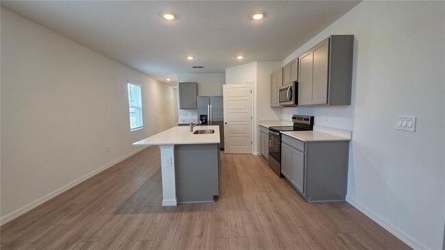 Building Photo - 4075 LIMEKLIN FALLS Loop
