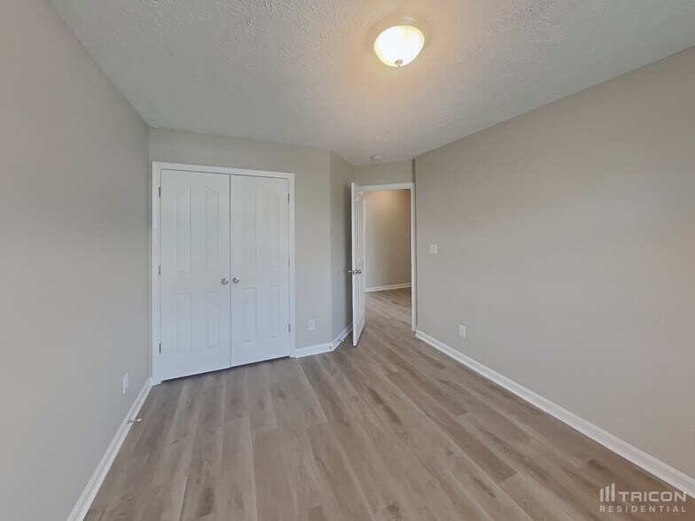 Building Photo - 3641 Aurora Dr