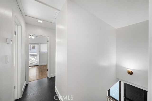 Building Photo - 435 Dahlia Ave