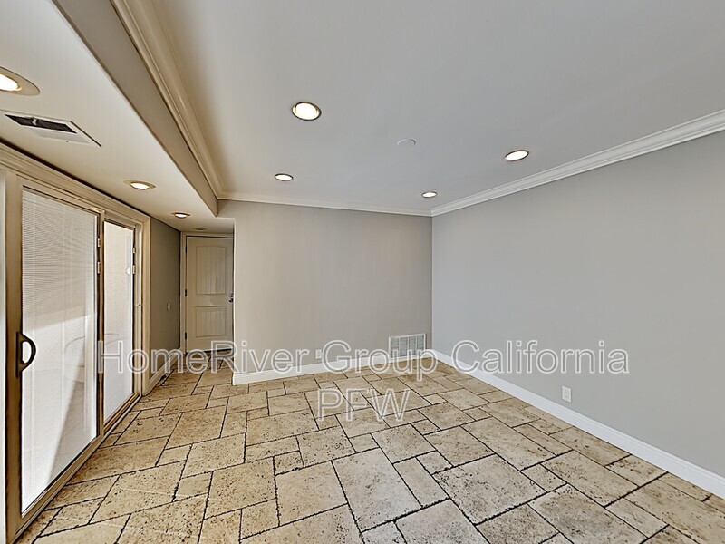 Building Photo - 2030 Kingsbridge Way
