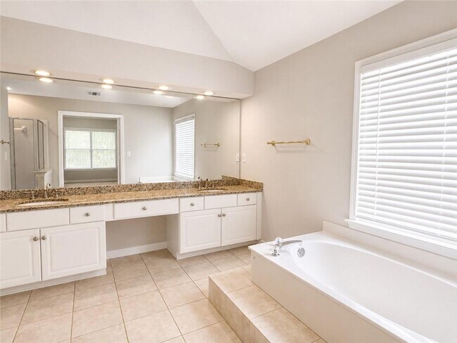 Building Photo - 6310 Barwick Ln