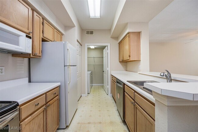 Building Photo - 4635 St Croix Ln