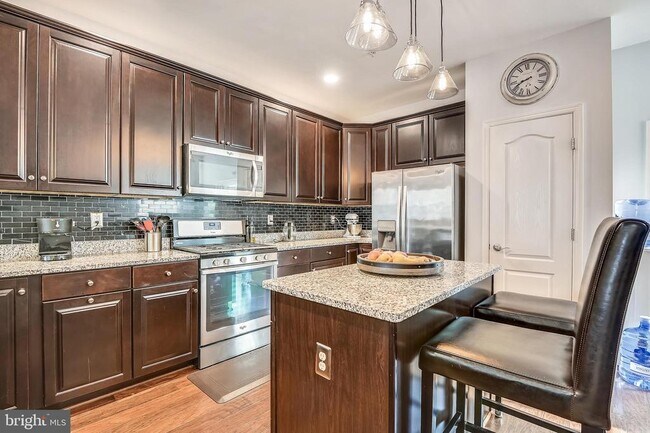 Building Photo - 8517 Golden Eagle Ln