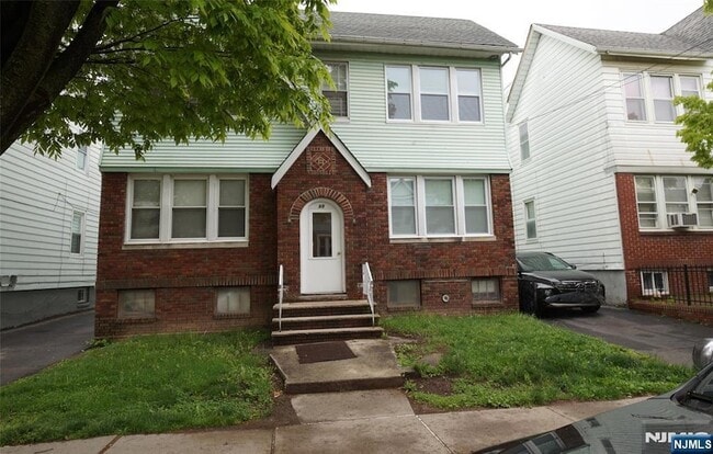 Building Photo - 99 N 15th St
