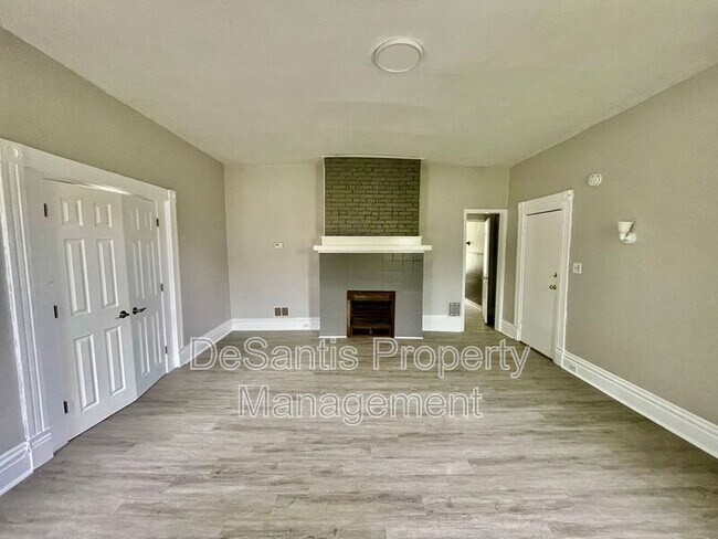 Building Photo - 5730 Holden Street