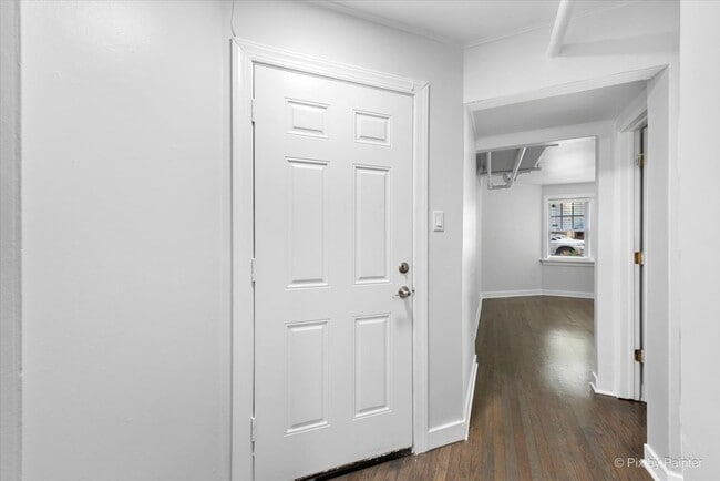 Building Photo - 5428 N Campbell Ave