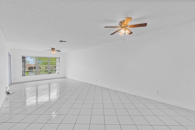 Building Photo - 5710 Princess Palm Ct